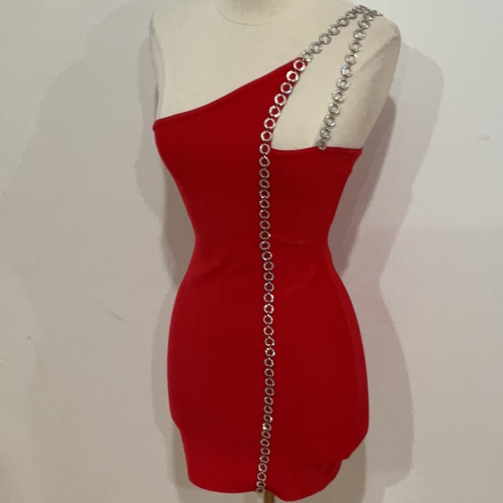 H:Ours Alisha One Shoulder Dress in Red, Size: XS - Picture 6 of 12